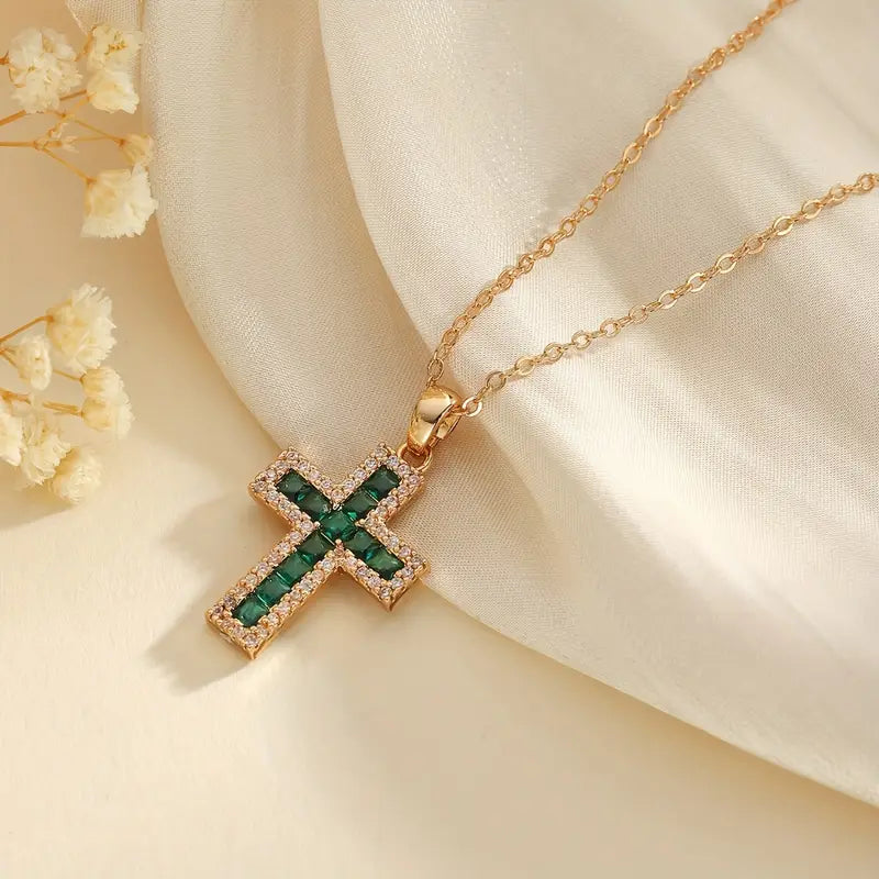 Solene Szmaragd Cross Pendant Naszyjnik | Złoto