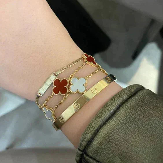 Clover Bransoletka Red