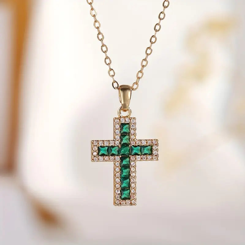 Solene Szmaragd Cross Pendant Naszyjnik | Złoto