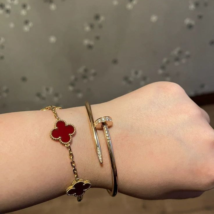 Clover Bransoletka Red