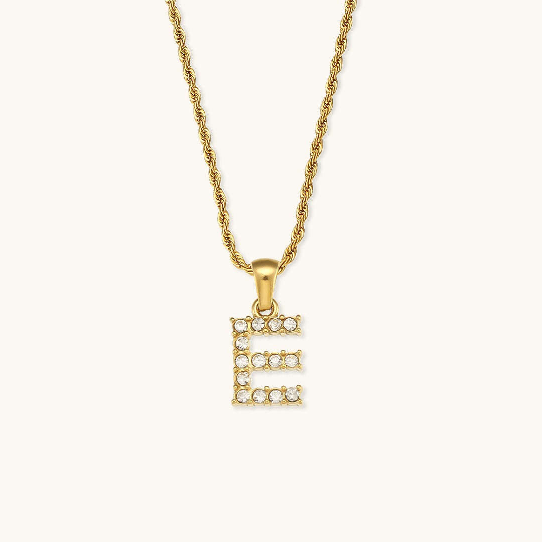 Maeve Letter Initial Diament Naszyjnik