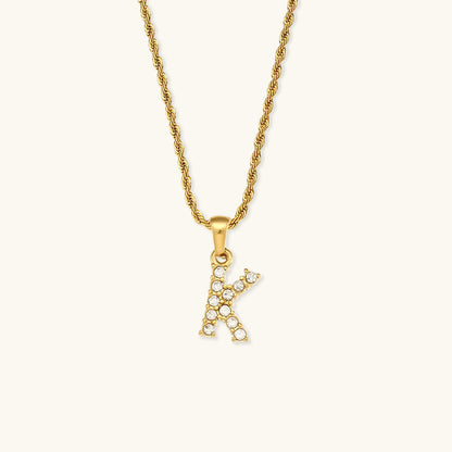Maeve Letter Initial Diament Naszyjnik