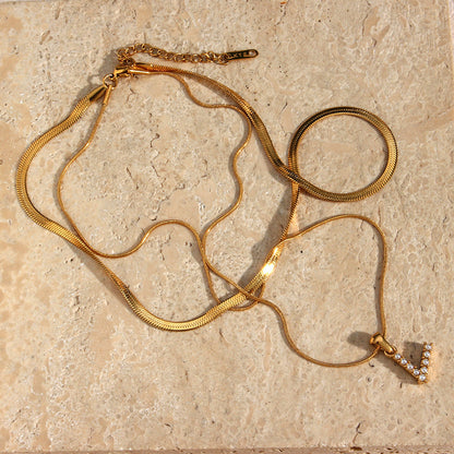 Fiona Layered Złoto Initial Letter Naszyjnik
