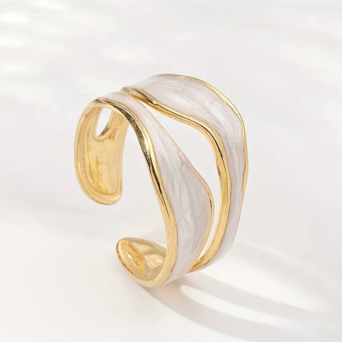 Srebro and Złoto Sculptural Cuff Pierścionek