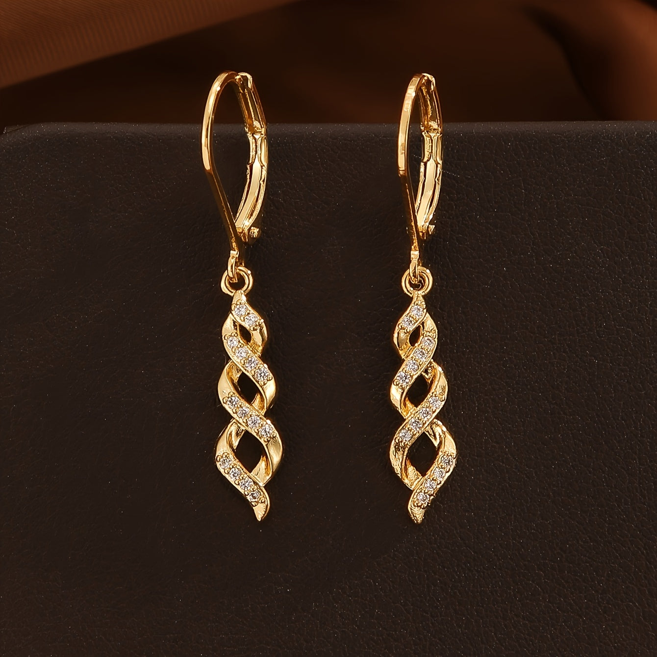 Shimmer Twist Ava Kolczyki | Złoto