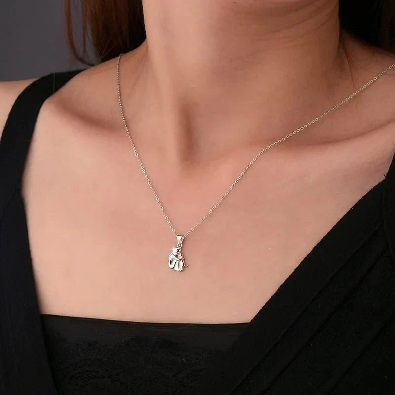 Wynter™ - Hug Pendant with Matching Kolczyki
